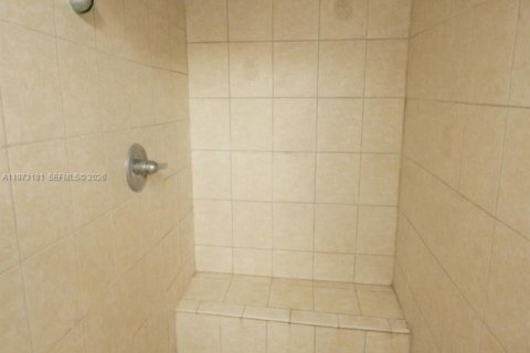 House in Southwest Ranches, Florida 5 bedrooms, 256.97 sq.m. № 2036510 - photo 16