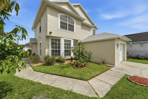 House in Kissimmee, Florida 4 bedrooms, 155.89 sq.m. № 2295372