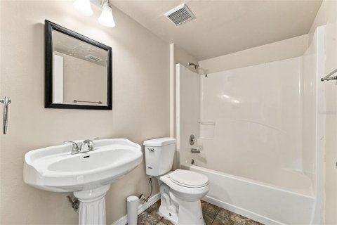 Casa en venta en Kissimmee, Florida, 4 dormitorios, 155.89 m2 № 2295372 - foto 23