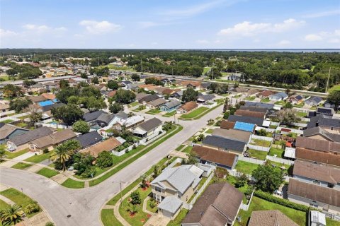 Casa en venta en Kissimmee, Florida, 4 dormitorios, 155.89 m2 № 2295372 - foto 30