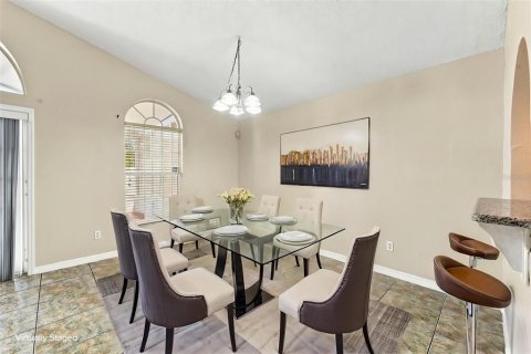 Casa en venta en Kissimmee, Florida, 4 dormitorios, 155.89 m2 № 2295372 - foto 4