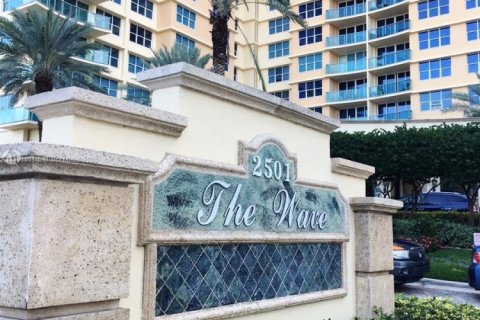 Condo in Hollywood, Florida, 2 bedrooms  № 2021601