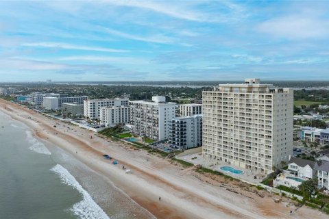 Condominio en venta en Ormond Beach, Florida, 2 dormitorios, 111.48 m2 № 2220053 - foto 3