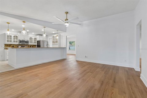 Купить виллу или дом в Тампа, Флорида 6 комнат, 201.13м2, № 2230115 - фото 26