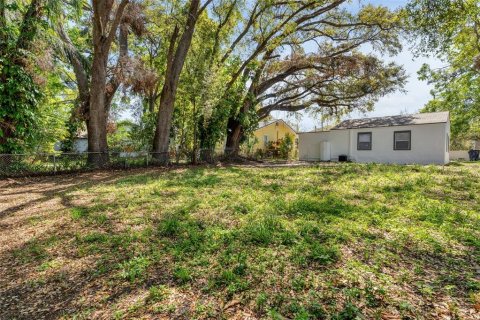 House in Tampa, Florida 3 bedrooms, 82.5 sq.m. № 1572368 - photo 5
