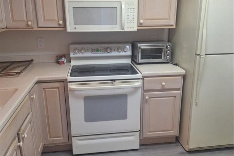 Condo in Dunedin, Florida, 2 bedrooms  № 2209220 - photo 6