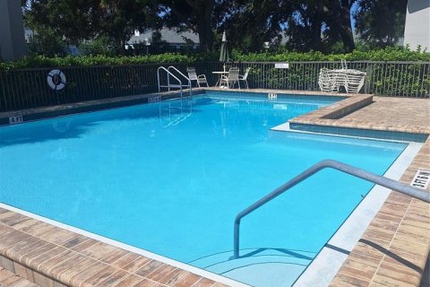 Condo in Dunedin, Florida, 2 bedrooms  № 2209220 - photo 5