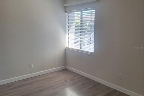 Condo in Dunedin, Florida, 2 bedrooms  № 2209220 - photo 10