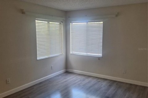 Condo in Dunedin, Florida, 2 bedrooms  № 2209220 - photo 14