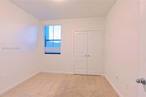 Touwnhouse à louer à Florida City, Floride: 3 chambres, 128.21 m2 № 2076425 - photo 10