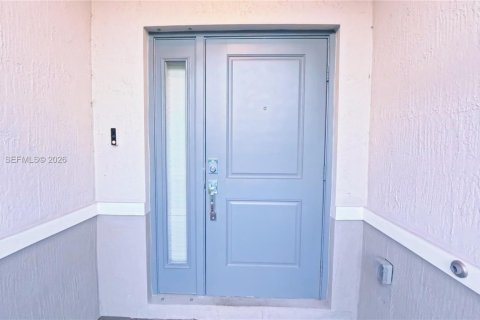 Touwnhouse à louer à Florida City, Floride: 3 chambres, 128.21 m2 № 2076425 - photo 7