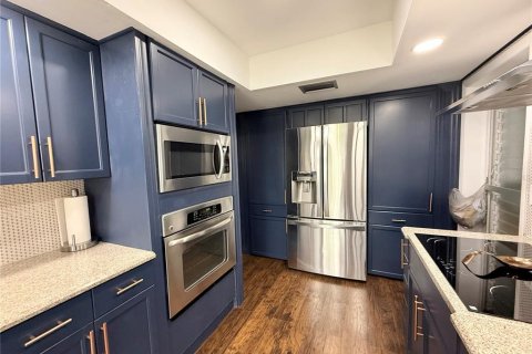 Villa ou maison à louer à Punta Gorda, Floride: 2 chambres, 137.22 m2 № 1549202 - photo 12