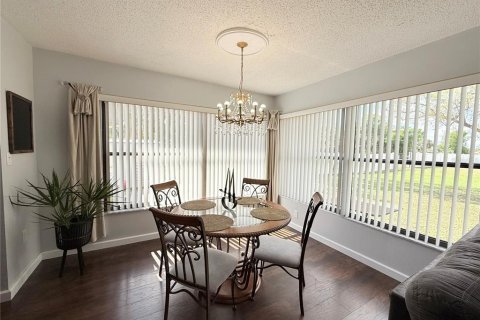 Villa ou maison à louer à Punta Gorda, Floride: 2 chambres, 137.22 m2 № 1549202 - photo 11