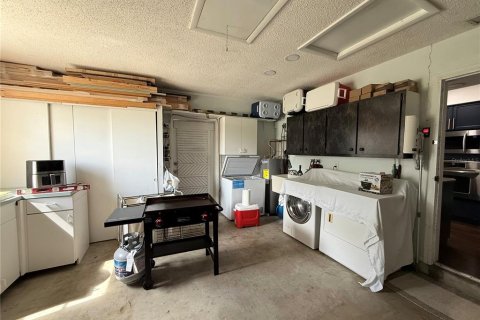 Villa ou maison à louer à Punta Gorda, Floride: 2 chambres, 137.22 m2 № 1549202 - photo 23