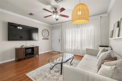Adosado en venta en Tampa, Florida, 2 dormitorios, 115.94 m2 № 1527352 - foto 4