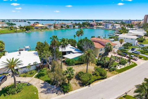 Villa ou maison à vendre à Treasure Island, Floride: 4 chambres, 214.33 m2 № 2308602 - photo 27