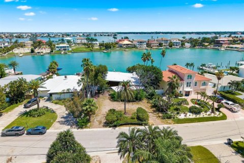 Villa ou maison à vendre à Treasure Island, Floride: 4 chambres, 214.33 m2 № 2308602 - photo 28