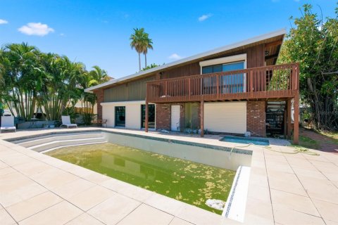 Villa ou maison à vendre à Treasure Island, Floride: 4 chambres, 214.33 m2 № 2308602 - photo 23