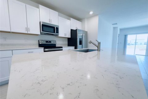 Villa ou maison à louer à San Antonio, Floride: 5 chambres, 221.94 m2 № 2410366 - photo 7