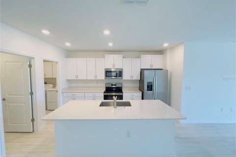 Villa ou maison à louer à San Antonio, Floride: 5 chambres, 221.94 m2 № 2410366 - photo 6