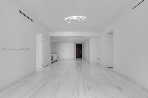 Copropriété à vendre à Miami, Floride: 2 chambres, 133.5 m2 № 1968998 - photo 10