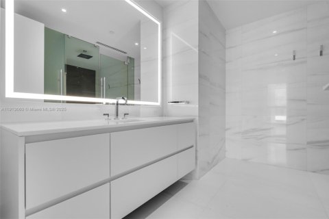 Copropriété à vendre à Miami, Floride: 2 chambres, 133.5 m2 № 1968998 - photo 15