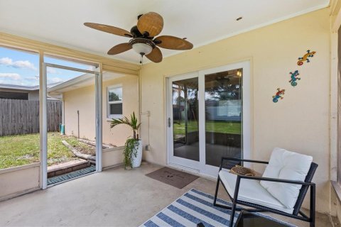 Villa ou maison à vendre à Oldsmar, Floride: 2 chambres, 98.85 m2 № 2347766 - photo 28