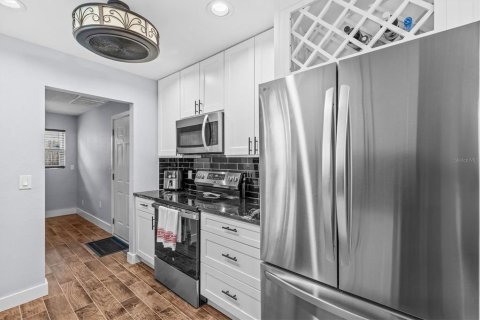 Villa ou maison à vendre à Oldsmar, Floride: 2 chambres, 98.85 m2 № 2347766 - photo 15
