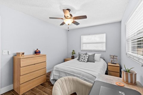 Villa ou maison à vendre à Oldsmar, Floride: 2 chambres, 98.85 m2 № 2347766 - photo 24