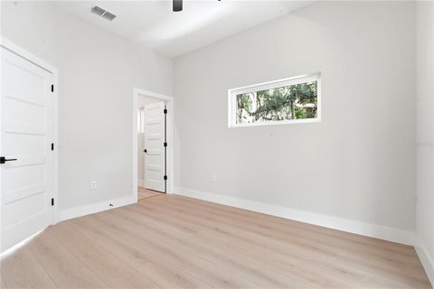 Duplex in Orlando, Florida 3 bedrooms, 146.41 sq.m. № 2197547 - photo 17