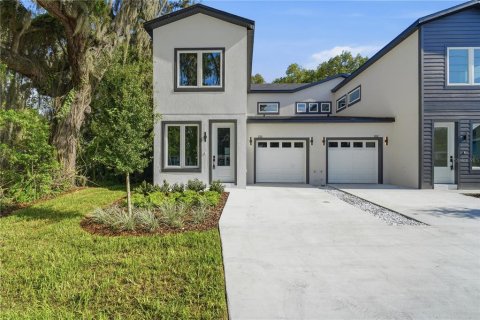 Duplex in Orlando, Florida 3 bedrooms, 146.41 sq.m. № 2197547 - photo 2