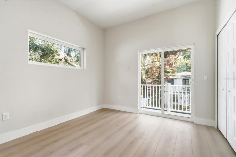 Duplex in Orlando, Florida 3 bedrooms, 146.41 sq.m. № 2197547 - photo 18