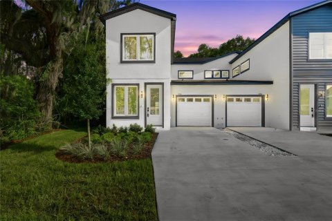 Duplex à Orlando, Floride 3 chambres, 146.41 m2 № 2197547