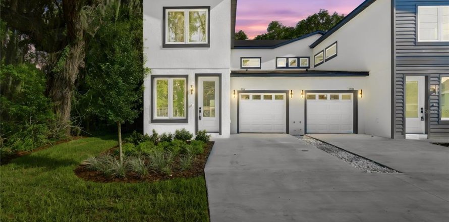 Duplex in Orlando, Florida 3 bedrooms, 146.41 sq.m. № 2197547
