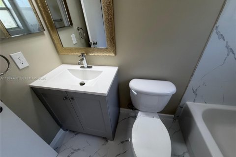 Снять в аренду таунхаус в Хомстед, Флорида 2 спальни, 108.32м2, № 1995414 - фото 20