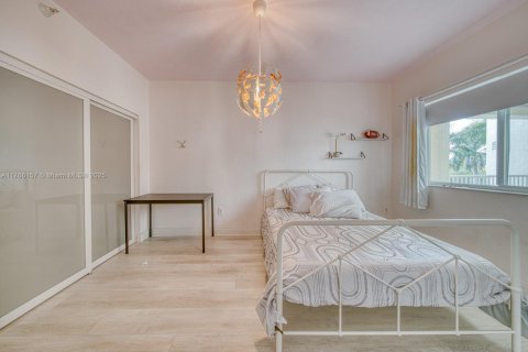 Condo in Doral, Florida, 3 bedrooms  № 1863568 - photo 26