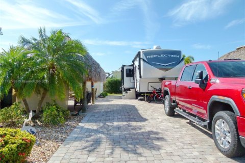 Terreno en venta en Okeechobee, Florida № 1693191 - foto 1
