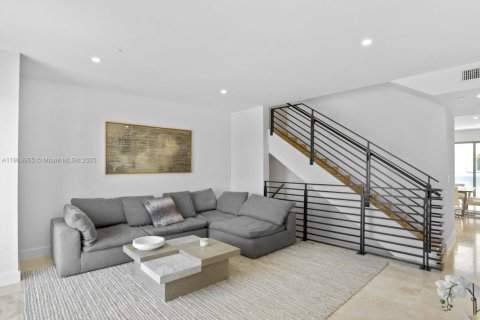 Touwnhouse à louer à Miami Beach, Floride: 4 chambres, 249.16 m2 № 1955312 - photo 18