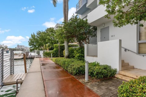 Touwnhouse à louer à Miami Beach, Floride: 4 chambres, 249.16 m2 № 1955312 - photo 3