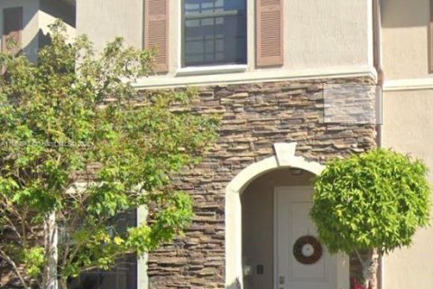Touwnhouse à vendre à Miami, Floride: 3 chambres, 139.91 m2 № 1889202 - photo 1