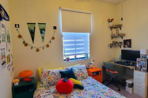 Adosado en venta en Hialeah, Florida, 3 dormitorios, 127.83 m2 № 2085074 - foto 24