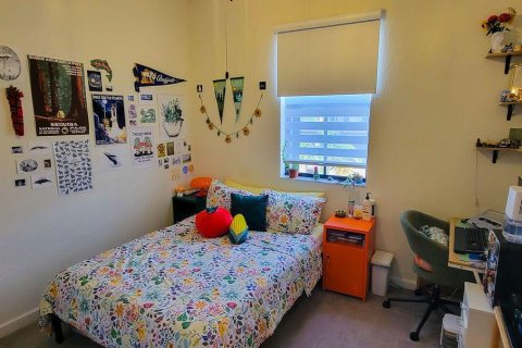 Adosado en venta en Hialeah, Florida, 3 dormitorios, 127.83 m2 № 2085074 - foto 21