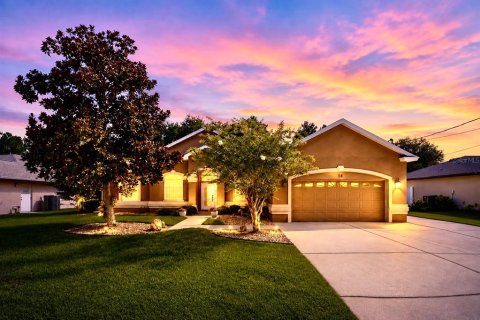 Casa en venta en Palm Coast, Florida, 4 dormitorios, 241.55 m2 № 2223661 - foto 2