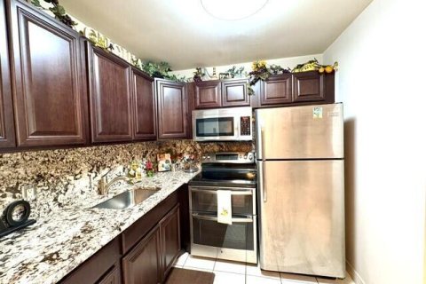 Condo in West Palm Beach, Florida, 1 bedroom  № 2240465 - photo 4