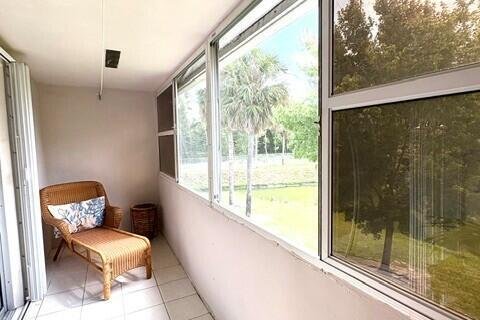 Condo in West Palm Beach, Florida, 1 bedroom  № 2240465 - photo 28