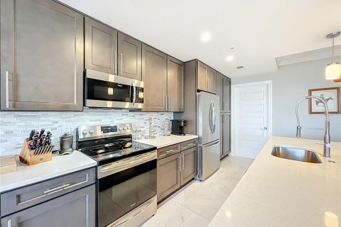 Condo in Montverde, Florida, 3 bedrooms № 2104259 - photo 9
