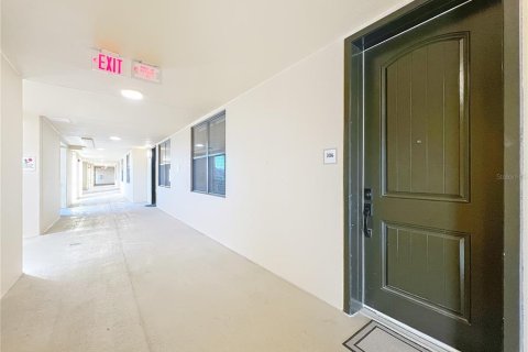 Condo in Montverde, Florida, 3 bedrooms № 2104259 - photo 3