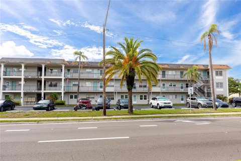 Condominio en venta en Saint Petersburg, Florida, 2 dormitorios, 116.59 m2 № 1804050 - foto 7