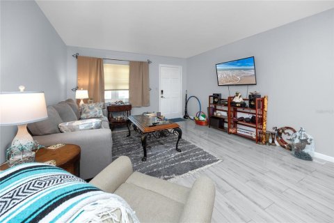 Condominio en venta en Saint Petersburg, Florida, 2 dormitorios, 116.59 m2 № 1804050 - foto 2