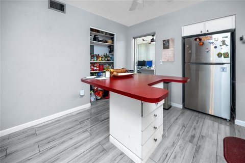 Condominio en venta en Saint Petersburg, Florida, 2 dormitorios, 116.59 m2 № 1804050 - foto 17